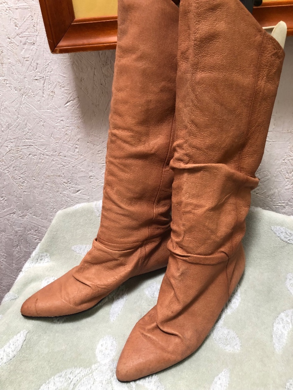 Vintage leather slouch boots